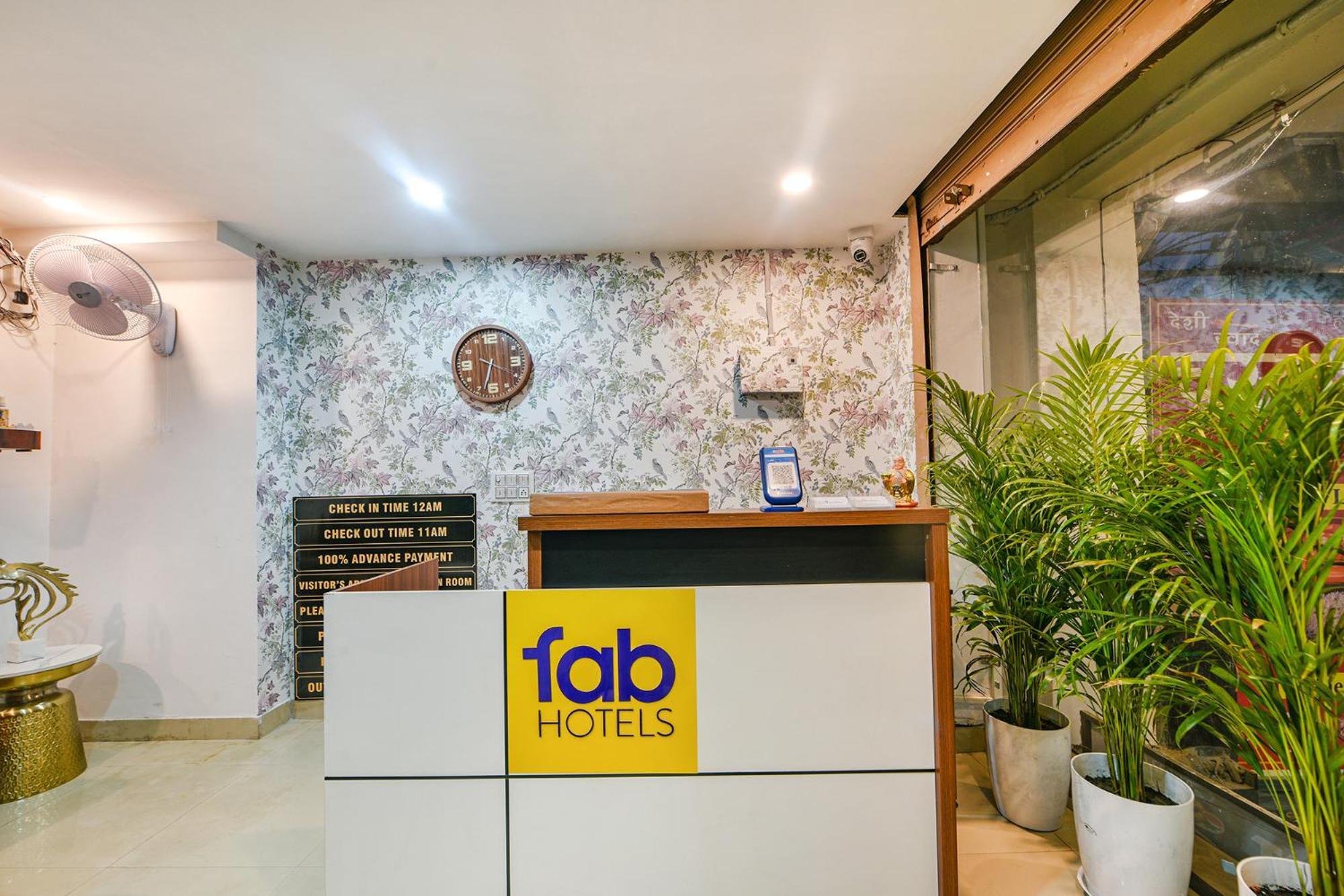 Hotel Fabhotel Tree House - Nr Yashobhoomi Convention Centre