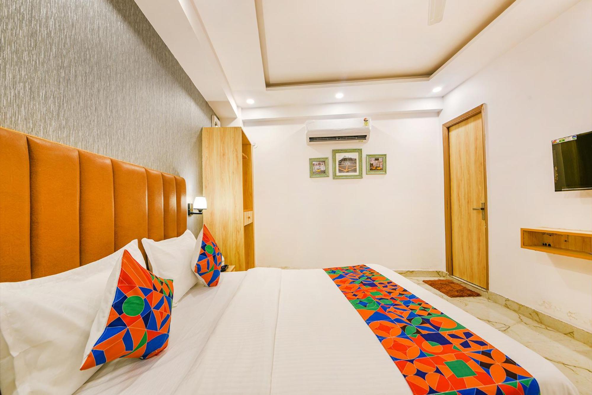 Fabhotel Tree House - Nr Yashobhoomi Convention Centre 3* New Delhi