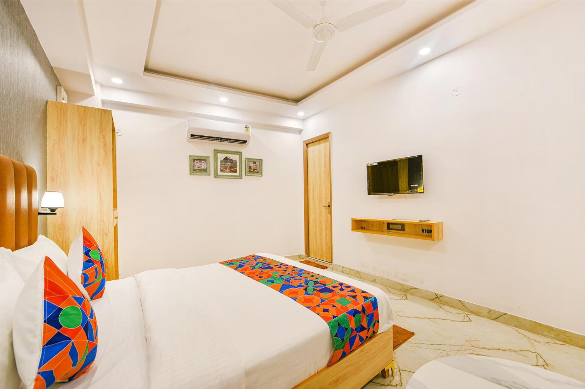 Hotel Fabhotel Tree House - Nr Yashobhoomi Convention Centre New Delhi